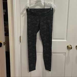Fabletics camo leggings